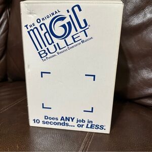 Magic Bullet Juicer Attachment Pitcher, Lid with‎ Separator, Pusher, and Bottom